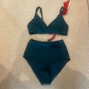 Left on Friday - BNWT hi tide bottoms and Sunday top (d+)
